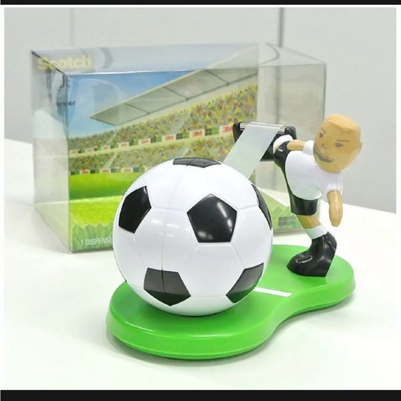 3M Scotch Soccer/Football Player Novelty Tape Dispenser - Picture 2 of 3